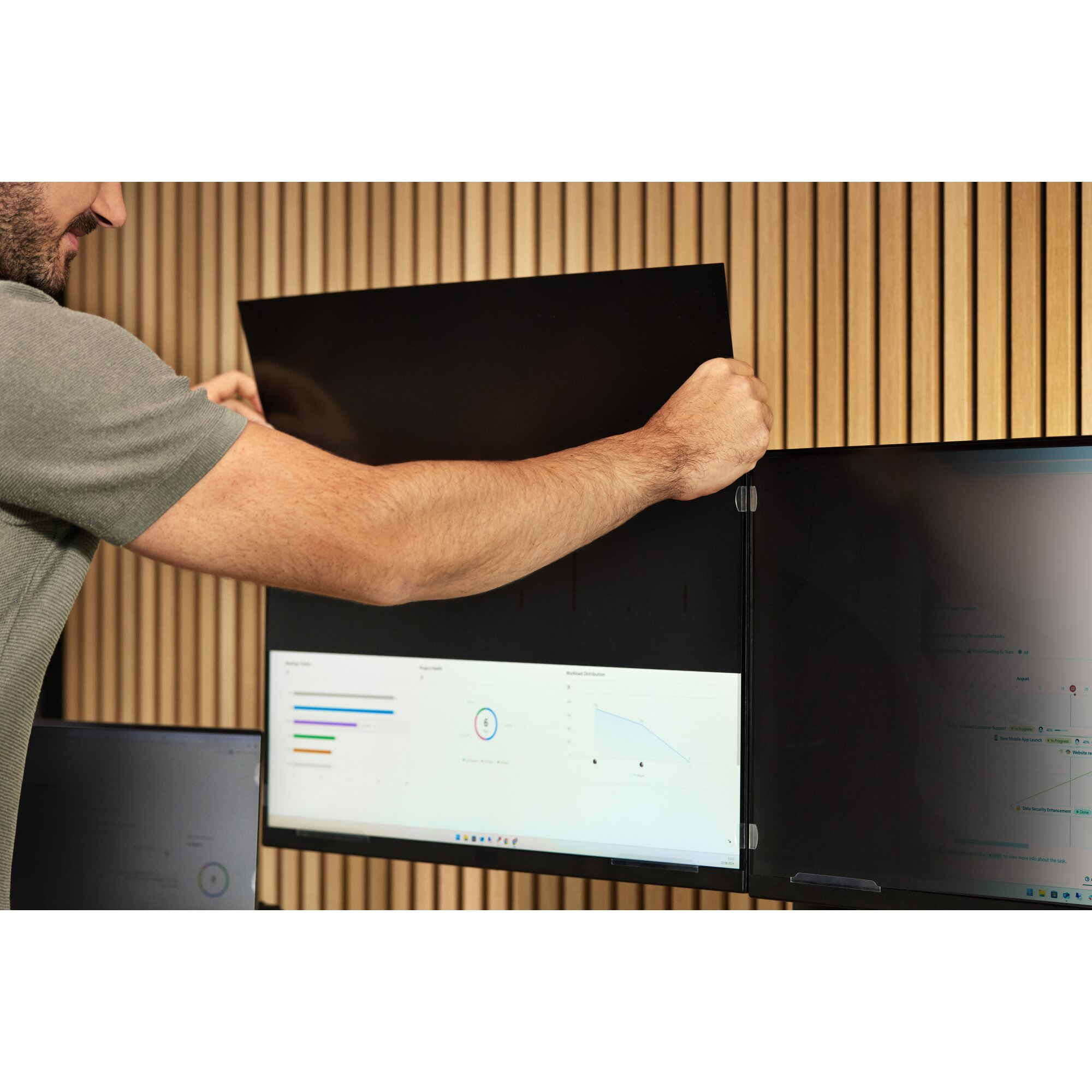 Kensington 2-way Removable Privacy Screen Filter for 19" Monitors 5:4 - Image 3